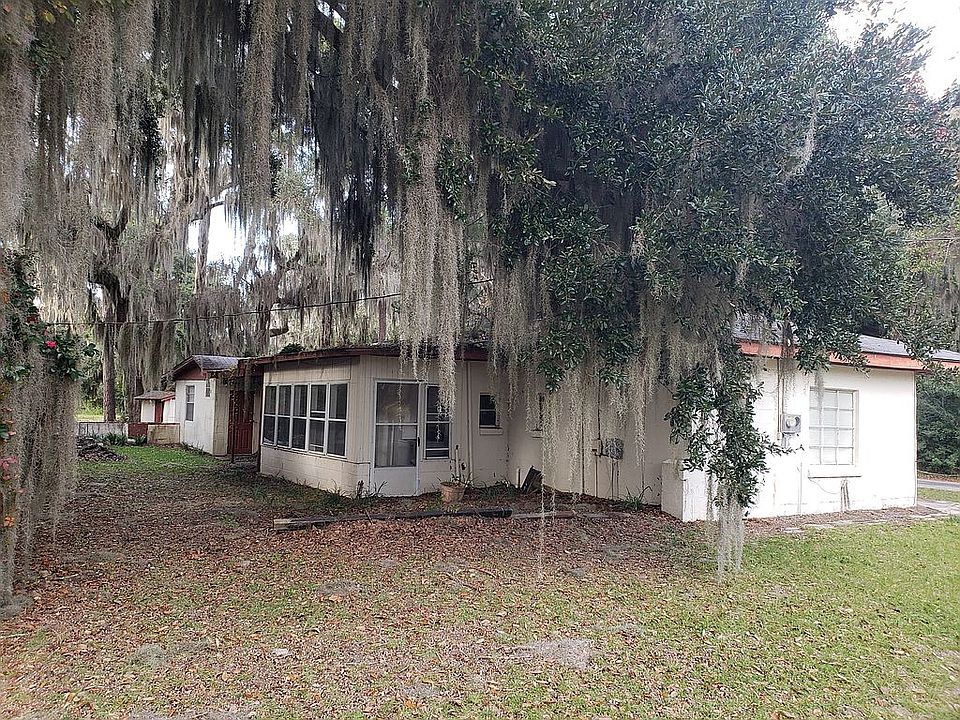 1700 square feet block house