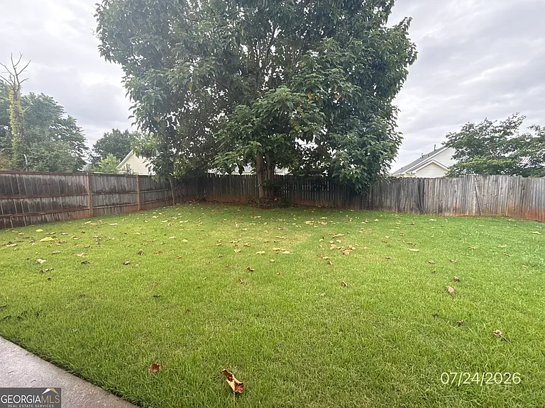 215 Autumn Lake Way — Photo 4