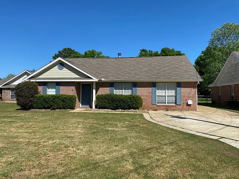 108 Mara Ct — Photo 1