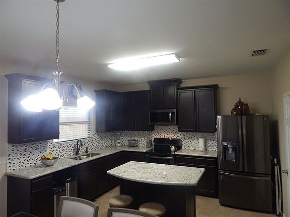 4th image of 712 Andalucia Dr