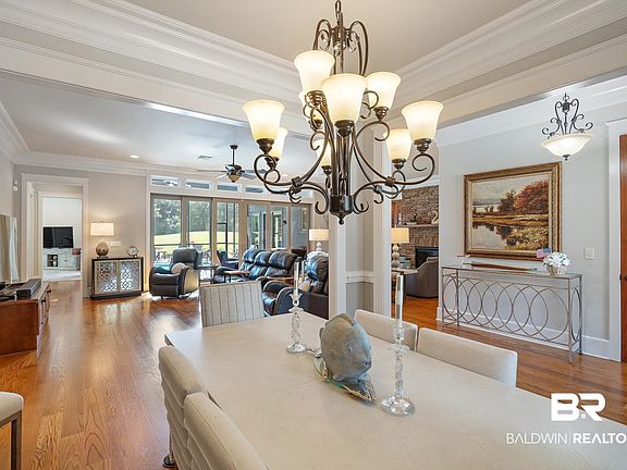 4th image of 104 Sandhill Ct