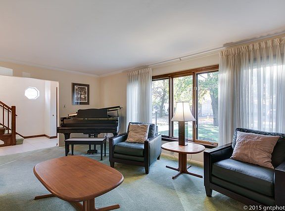 5th image of 427 N Elm Ave