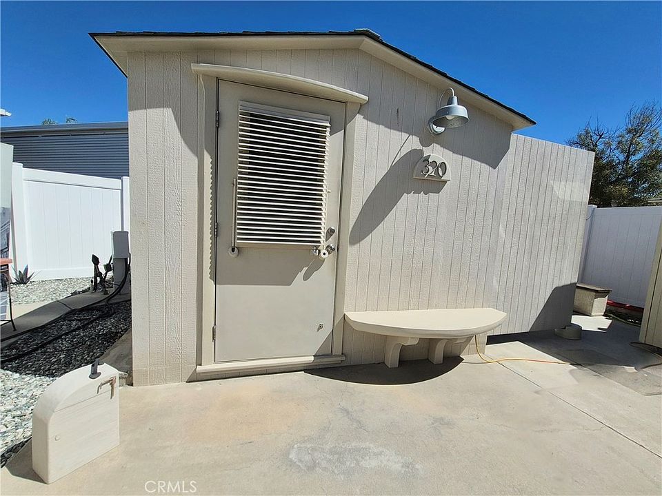 1st image of 1295 S Cawston Ave Space 320