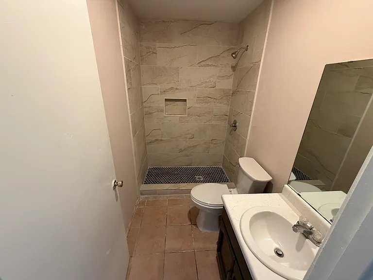 5302 Springfield Ave #224 — Photo 8