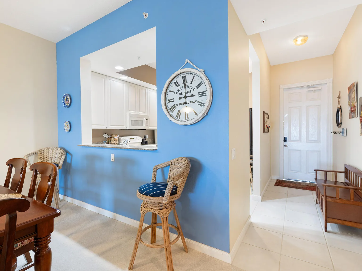 2 bed, 2.0 bath, 1989 sqft, $4,500 — Photo 4