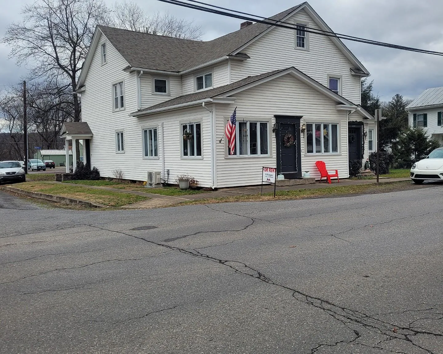1 bed, 1100 sqft, $950 — Photo 1