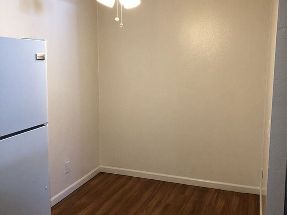 4th image of 161 Brightwood Ave APT 5