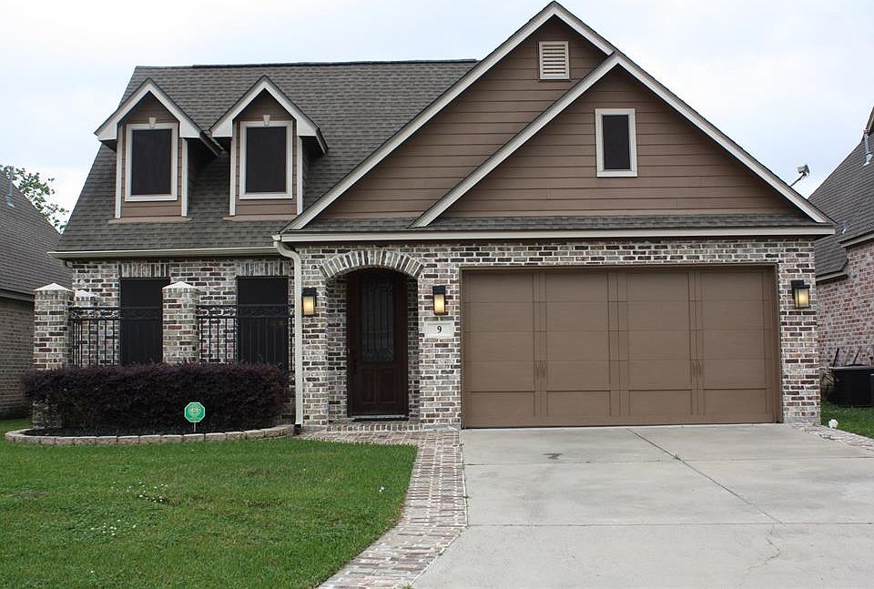 1st image of 9 Cottage Grove Ct