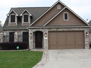 9 Cottage Grove Ct, Beaumont, TX 77713