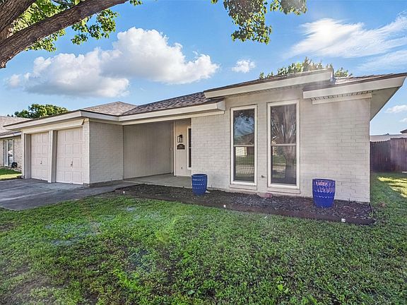 3rd image of 7932 Berry Brook Dr