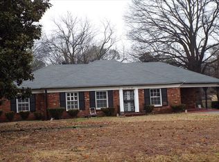 1348 Oakwood Dr, Memphis, TN 38116