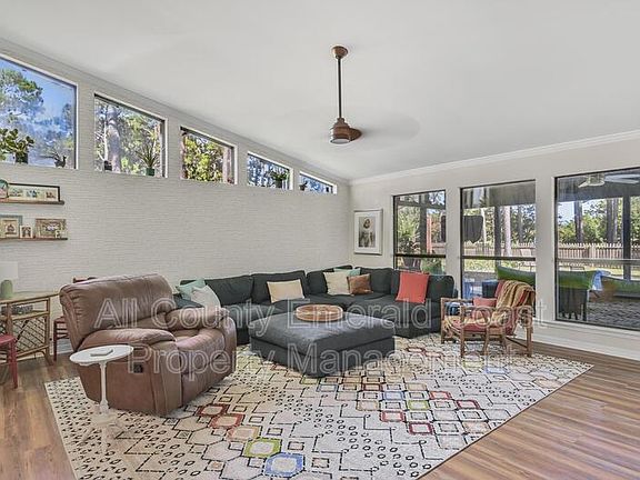 2nd image of 27 Country Club Dr E