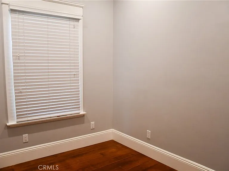 268 N Grand St — Photo 27