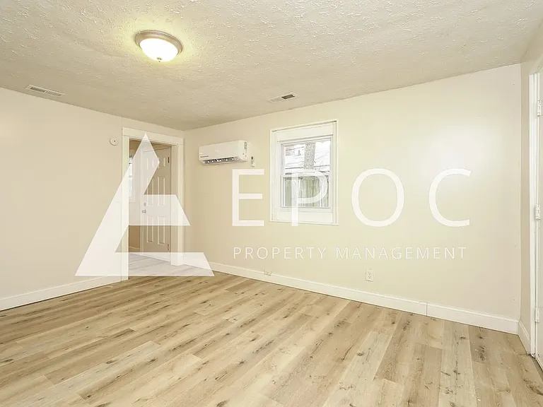 1021 Richland St #B — Photo 12