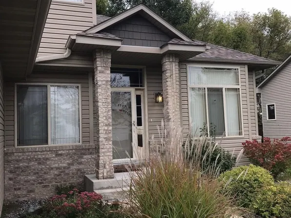 9918 Kiwi Ave N, Brooklyn Park, MN 55443