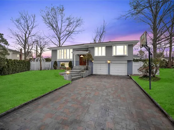 56 Nottingham, Manhasset Hills, NY 11040