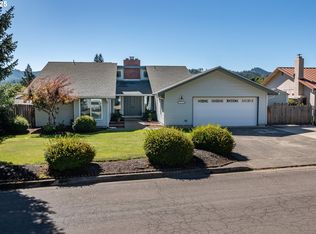 1762 E 4th Ave, Sutherlin, OR 97479