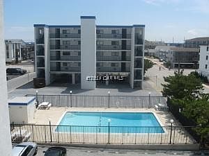 4th image of 6 126th St Unit 204S