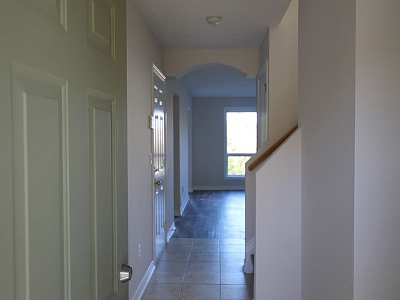 3rd image of 10 Carrington Pl