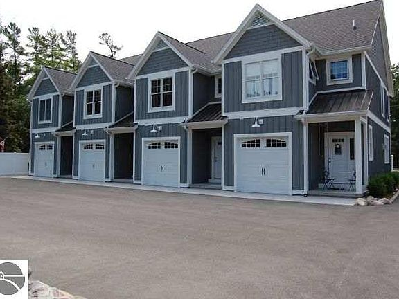 2nd image of 5833 S Lake St #2-B