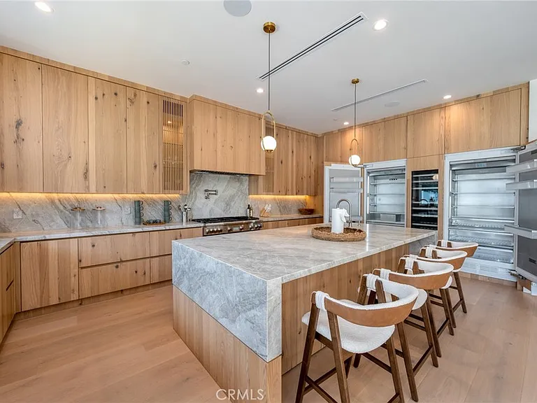 4906 Gaviota Ave — Photo 6