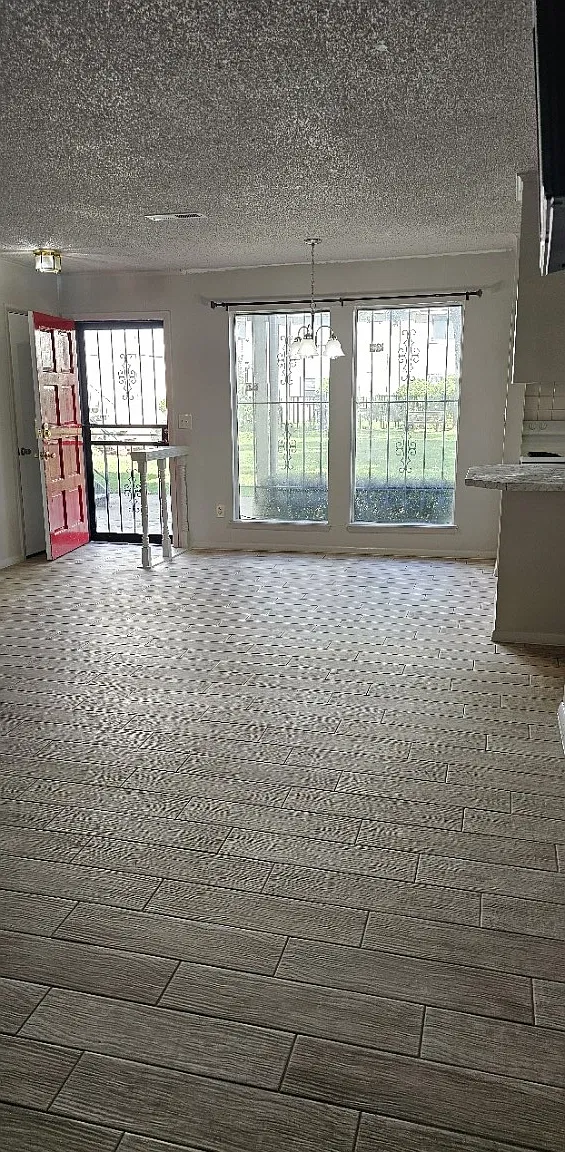 2 bed, 2.0 bath, 1014 sqft, $1,100 — Photo 3