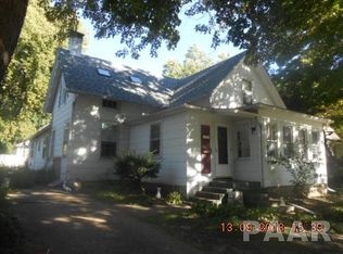 112 S Center St, Lacon, IL 61540