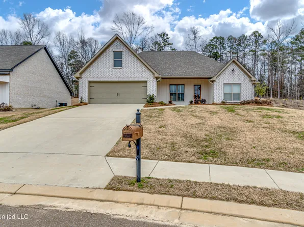 649 Wild Horse Ln, Brandon, MS 39042