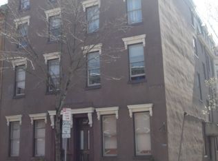 1742 Green St APT 15, Philadelphia, PA 19130