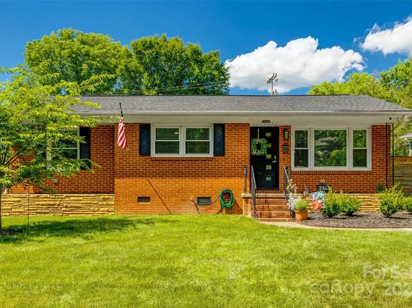 3940 Bristol Dr, Charlotte, NC 28208