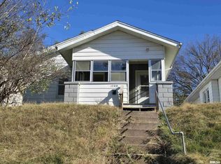 1709 5th St, Rock Island, IL