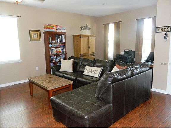 3rd image of 3717 Crystal Dew St
