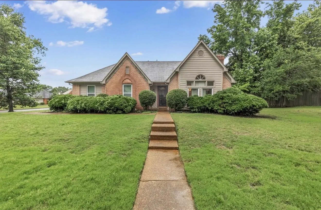 3 bed, 1852 sqft, $1,850 — Photo 1