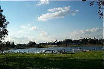 2nd image of 905 Country Lake Cir