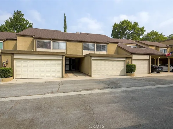 627 Greendale Ln, Pomona, CA 91767