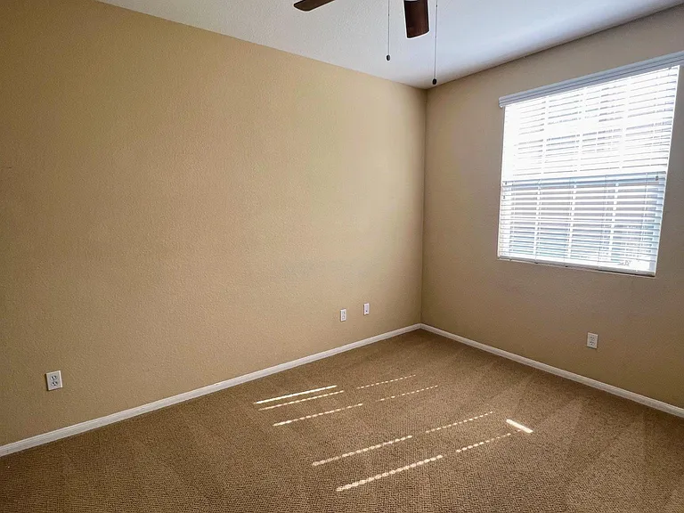 637 Kellogg St — Photo 20