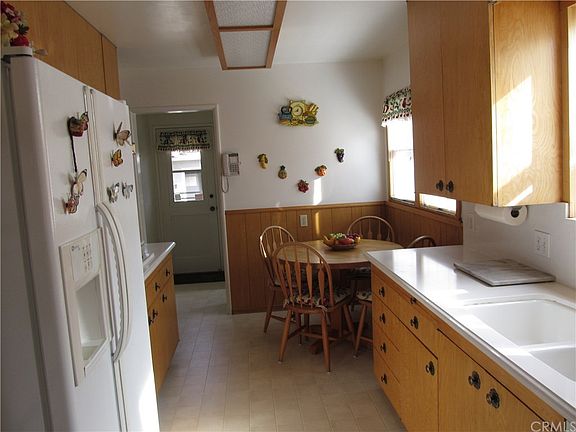 3rd image of 1024 N Cordova St