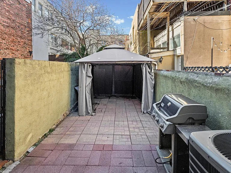 900 Harden Ct — Photo 5