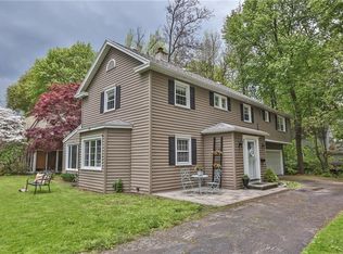 74 Buffard Dr, Rochester, NY 14610