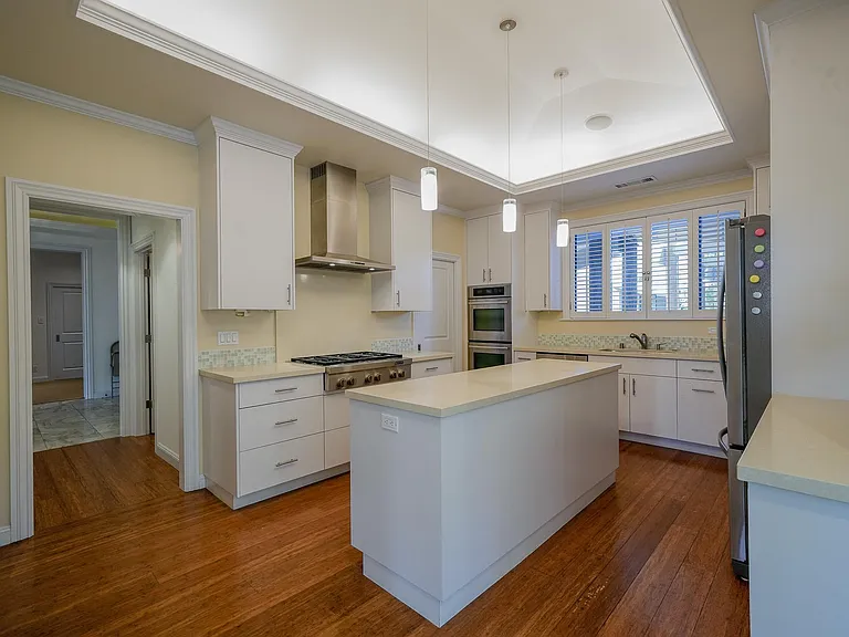 32 Mansion Ct #821 — Photo 6