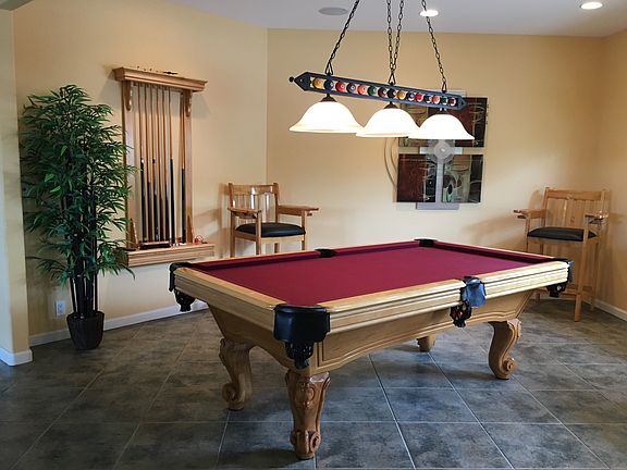 Billiard room
