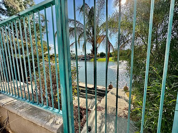 5th image of 16015 Peninsula Ct