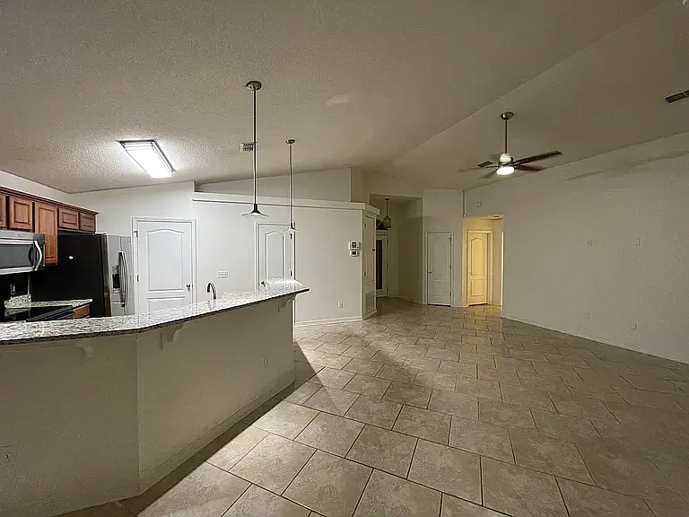 248 Morgan Ranch Cir — Photo 4