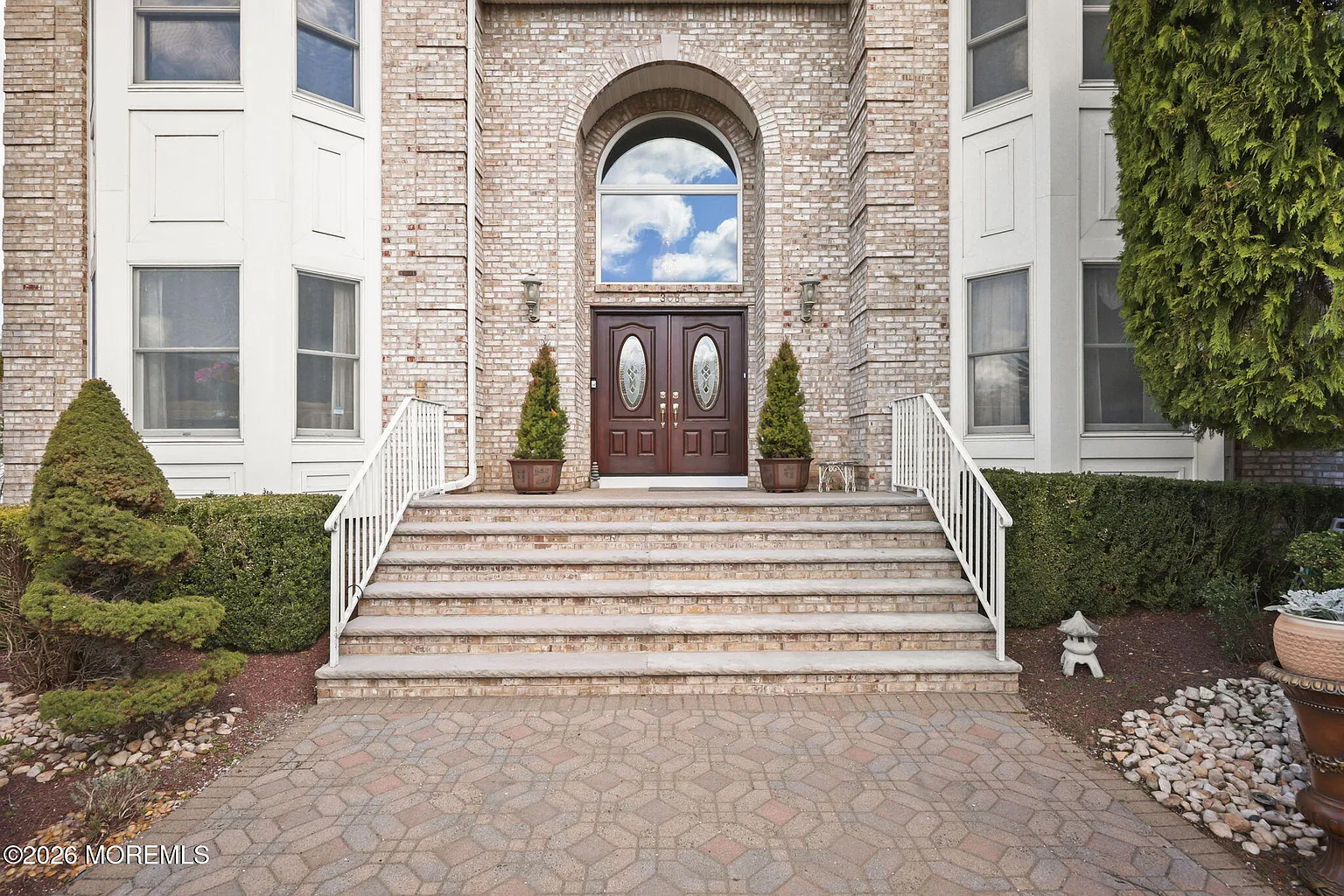 308 Flower Lane photo 1