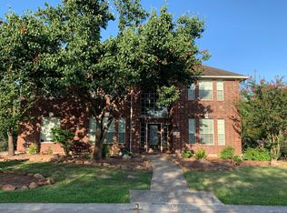 12507 Village Crest Ct, Tomball, TX 77377