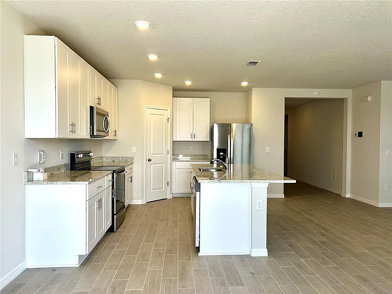 10225 Daybreak Gln — Photo 4