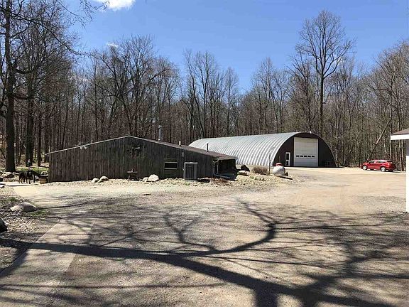3rd image of 60541 County Road 21