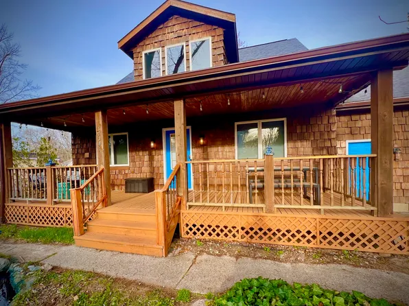 17341 Villa Park Ave, Spring Lake, MI 49456