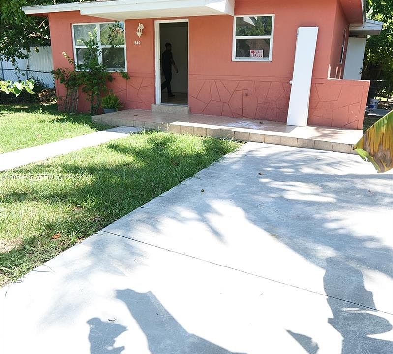 2nd image of 1840 NW 112th St
