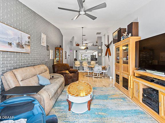 5th image of 1019 Grand Hickory Cir